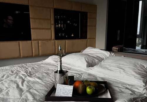 Дизайн-готель «11 Mirrors» Київ