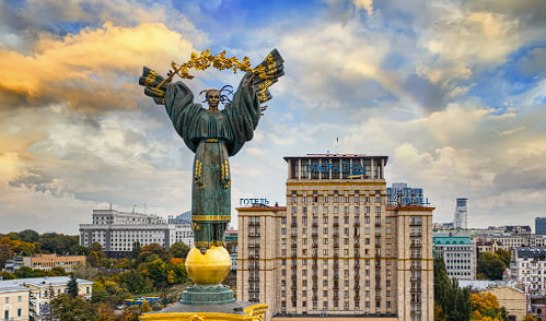 Скільки коштуть квартири в Києві?