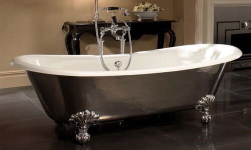 Чавунна ванна