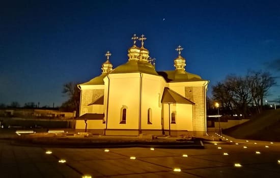 история Церкви Спаса на Берестове