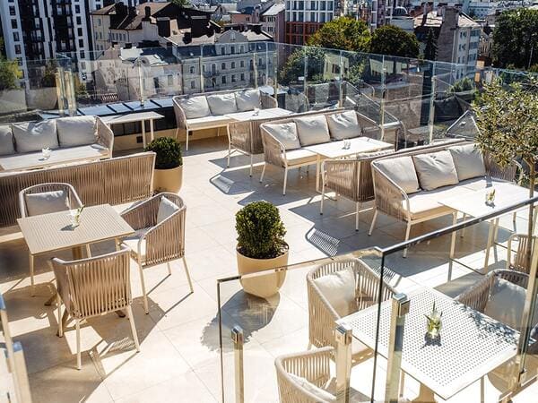 Вечеря на даху Skybar Nadiya Palace