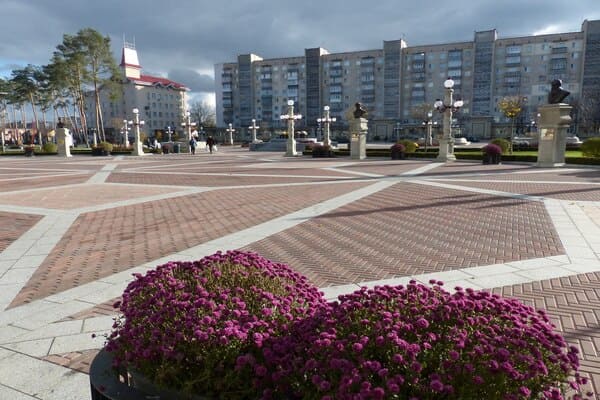 Центральна площа в Ірпені