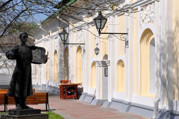 Пам’ятник Григорію Сковороді Переяслав